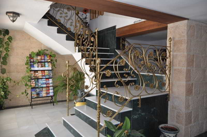 Отель La Janda Вьер де ла Фронтера Экстерьер фото A brass handrail